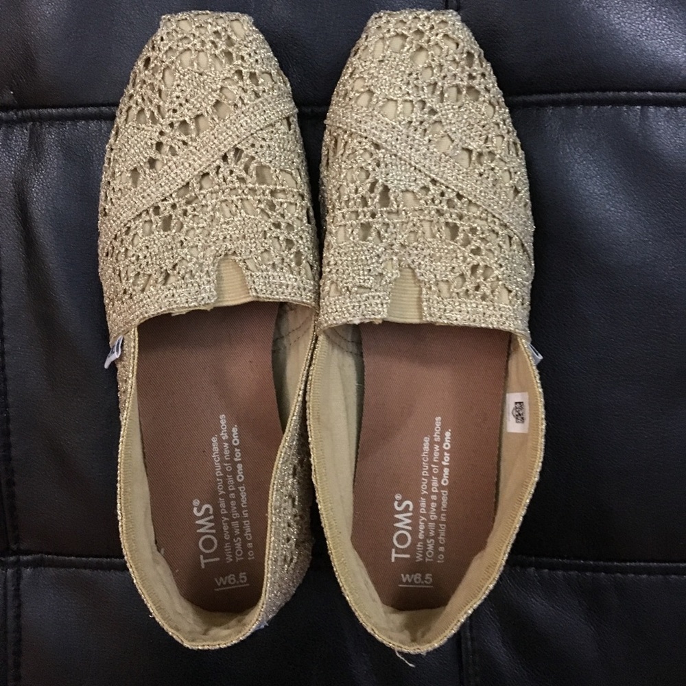 TOMS Shoes